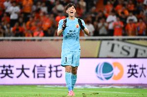 星空体育在线登录-颜骏凌:34岁没感觉到自己身体机能下降,海港、申花竞争是好事