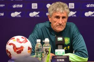 星空体育官方入口-记者:国安传控60分钟后就不灵了,一个劲地回传&节奏慢、效率低