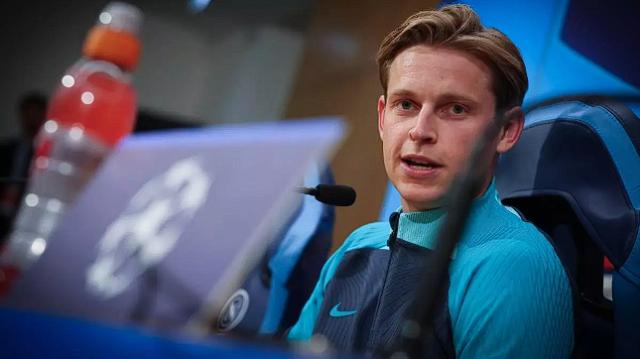 1708505953134008975.png 巴萨大战前内斗不止,德容开炮为哪般?