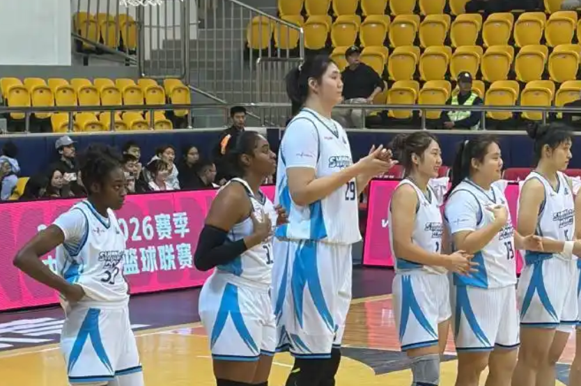 星空体育在线登录-张子宇10分!山东女篮力擒广东,帕克两双数据,终结对手14连胜!