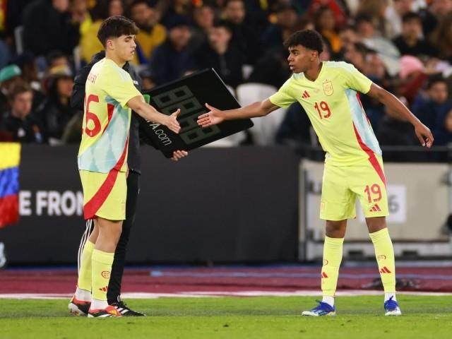 星空体育官网-【早报】这才是欧洲德比！拜仁2比2皇马剧情拉满！