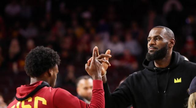 星空体育在线登录-布朗尼宣布参选！湖人选他助詹皇父子同台圆梦？