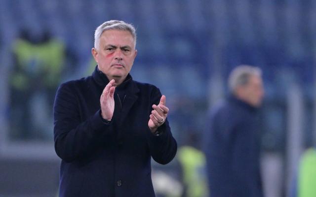 星空体育在线登录-穆里尼奥：我岁数大了不需要称赞 但是球员们需要