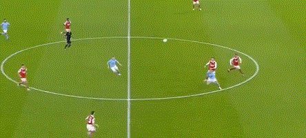 【足总杯】阿尔瓦雷斯中柱 阿克破门 曼城胜阿森纳