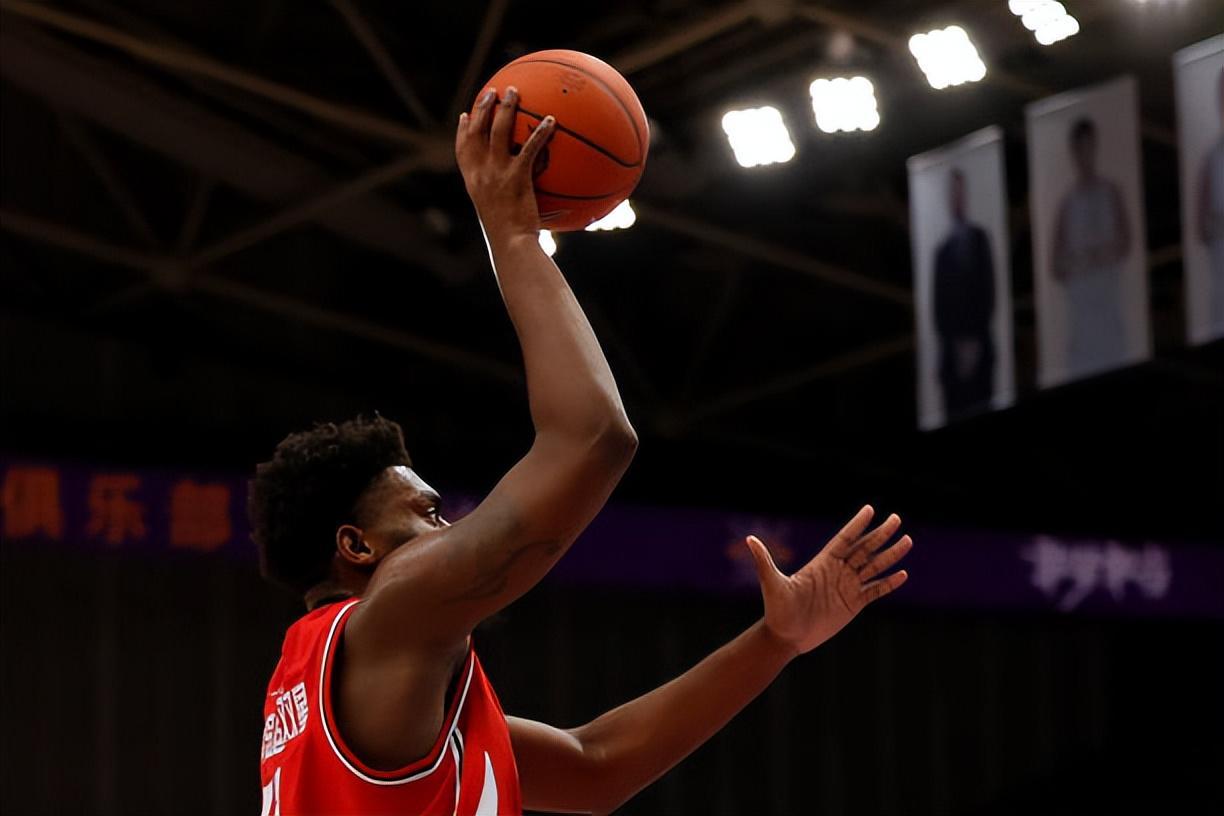 新疆队有望签下前青岛队大外援，本赛季他在NBL的状态相当不错？