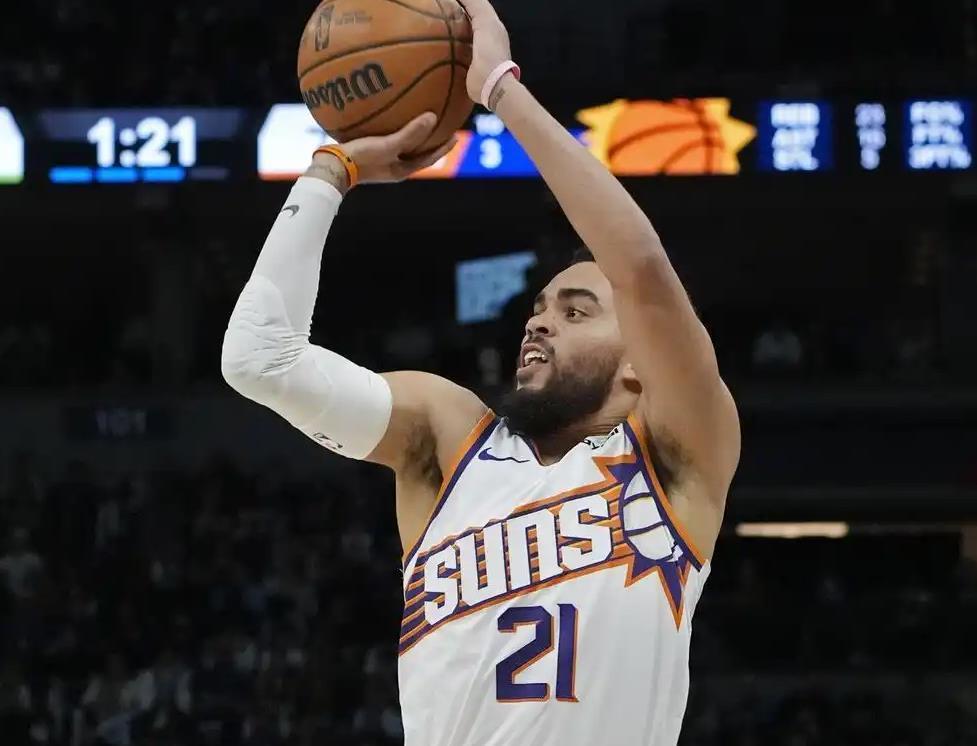 星空体育在线登录-火箭拒绝签约！3+3控卫转投掘金，两队实力此消彼长，斯通失算了