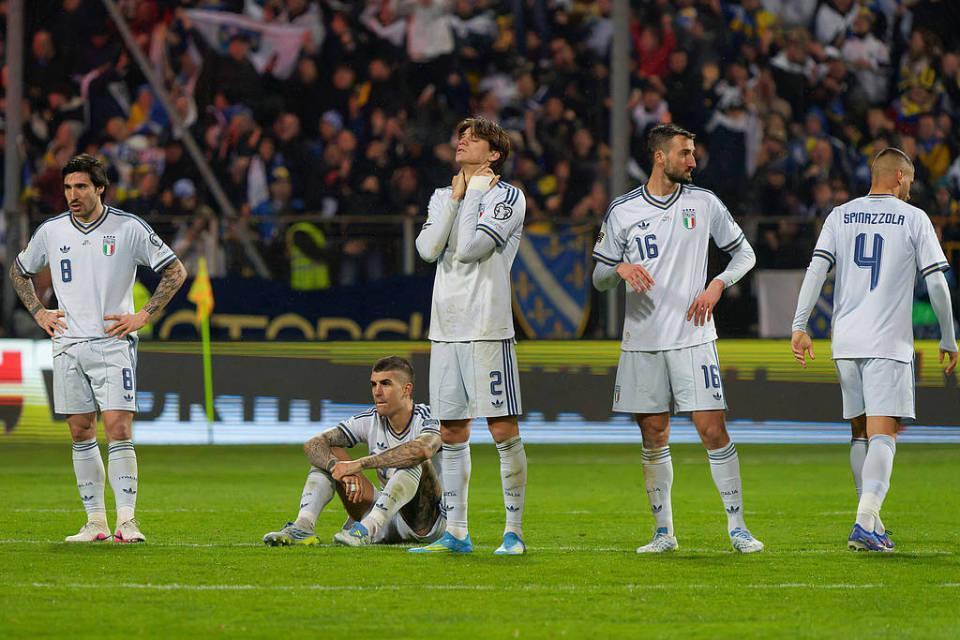星空体育在线登录-FIFA最新排名:法国超越西班牙登顶 意大利升第12 国足跌至第94位